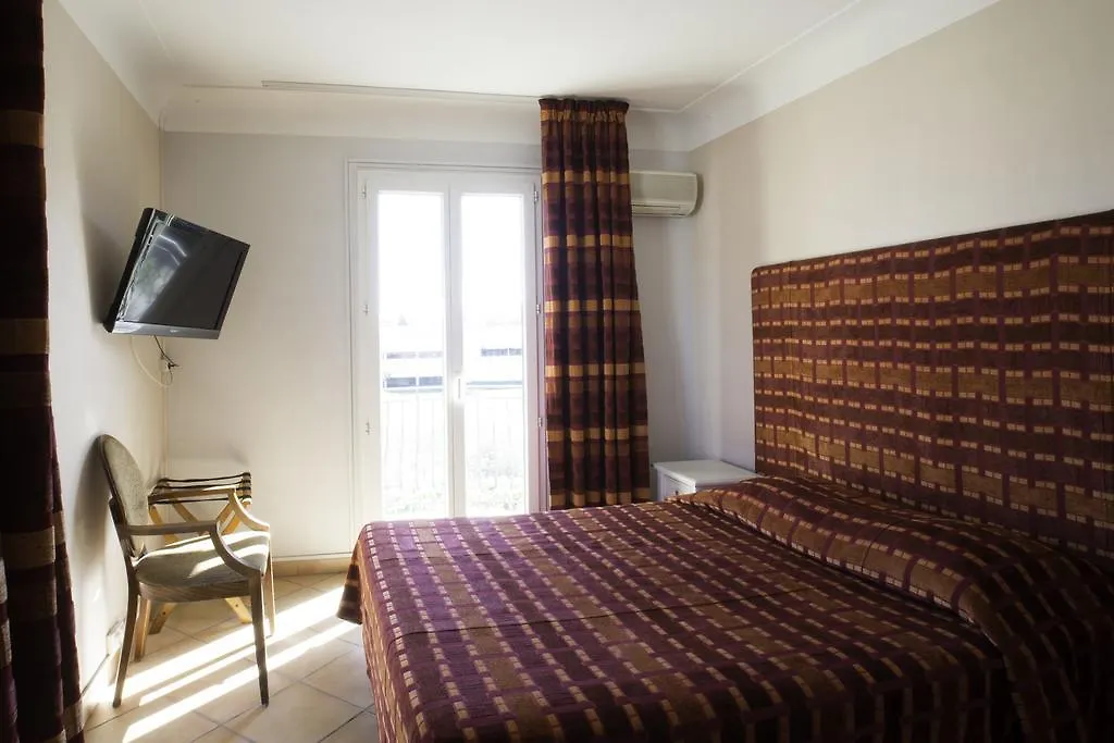 **  Albergo Hotel Saint-Laurent-du-Var Francia